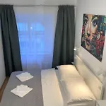 Carillon By Bestchoice - Old - Self Check-in With Parking Option * Štýrský Hradec