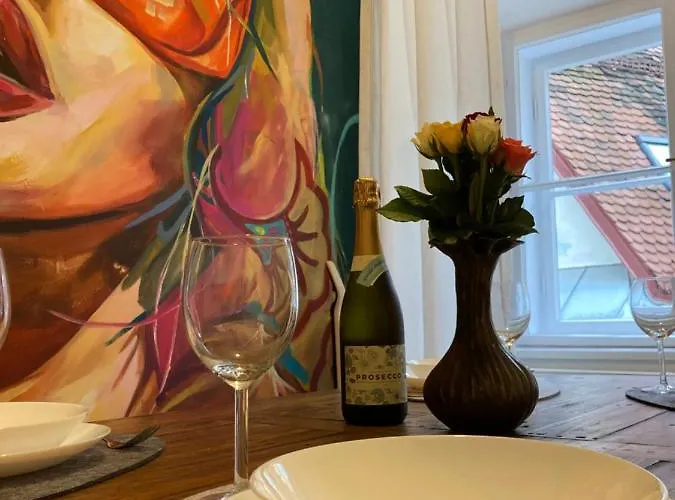 Апартаменти Carillon By Bestchoice - Old - Self Check-in With Parking Option Грац