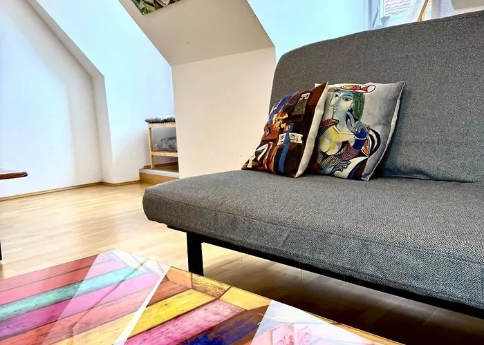 Apartmán Carillon By Bestchoice - Old - Self Check-in With Parking Option